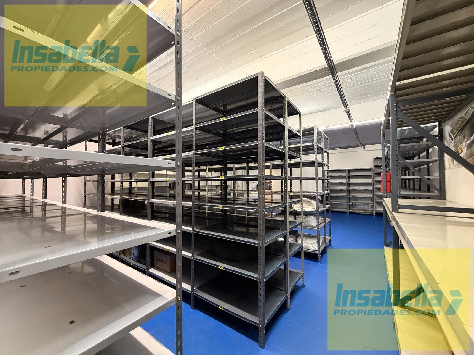 Depósito modular en isla